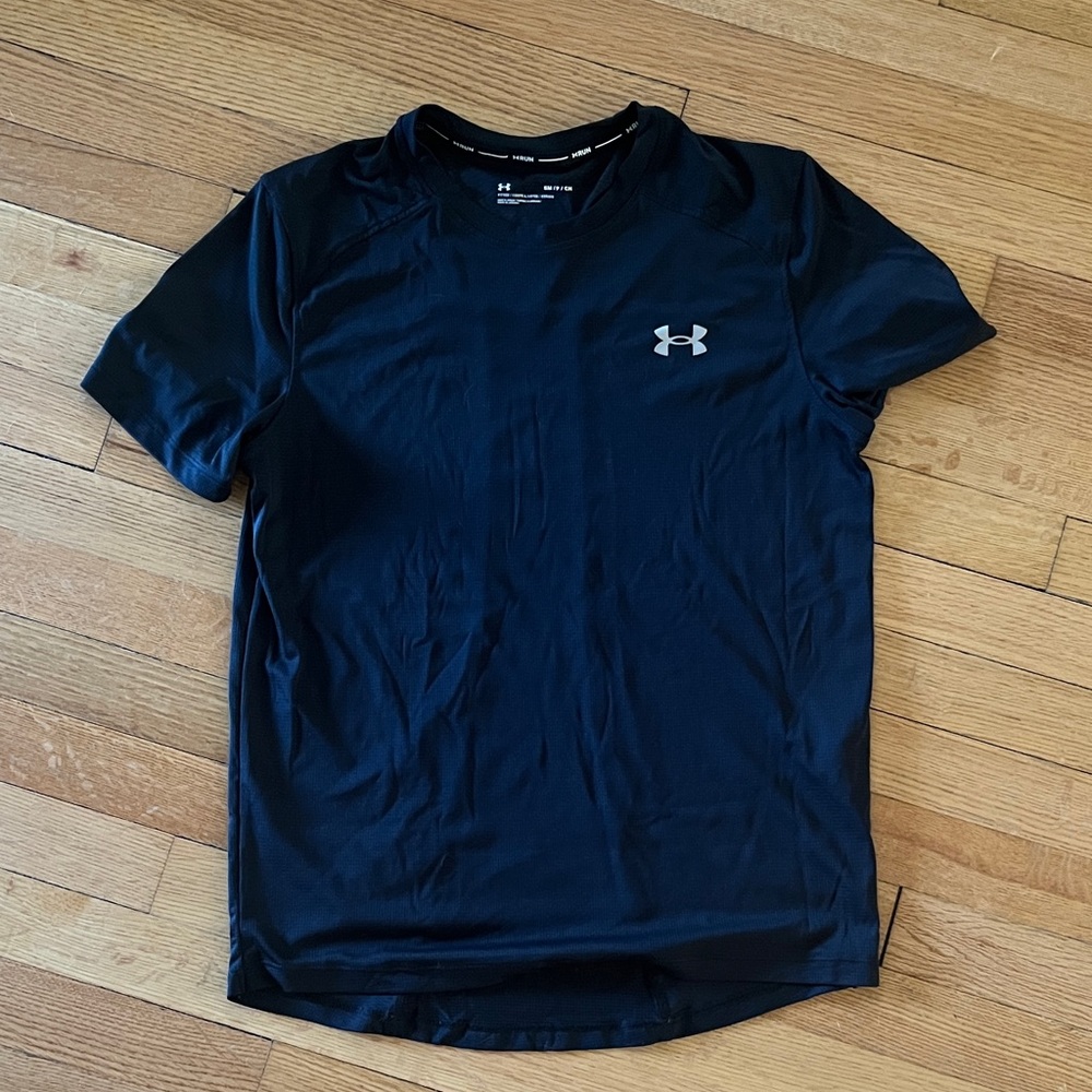 Under Armour Men's Dark Tee with Logo